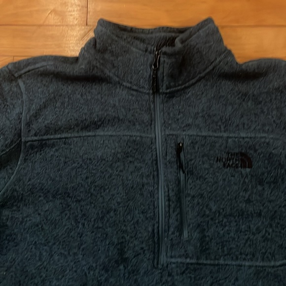 Northface Fleece 1/2 zip Pullover - Picture 2 of 3